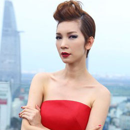Model Xuân Lan
