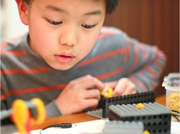 Robot Makers - kỹ năng vượt trội.