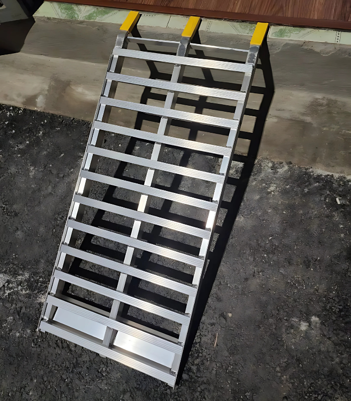 Thang Dắt Xe Máy Hợp Kim Nhôm Siêu Nhẹ 90 x 42 cm