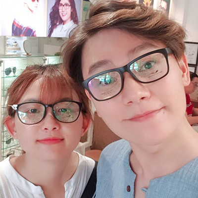 Tròng kính chống ánh sáng xanh