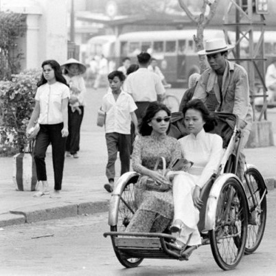 Tròng kính lọc tia sáng xanh