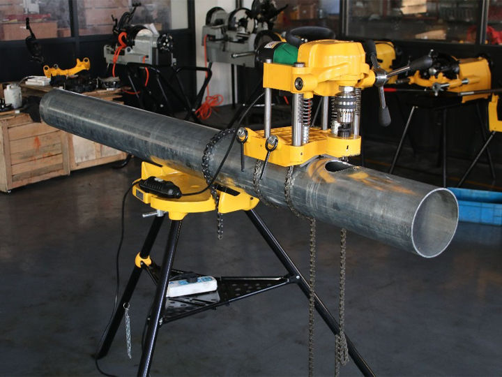 Máy khoan ống