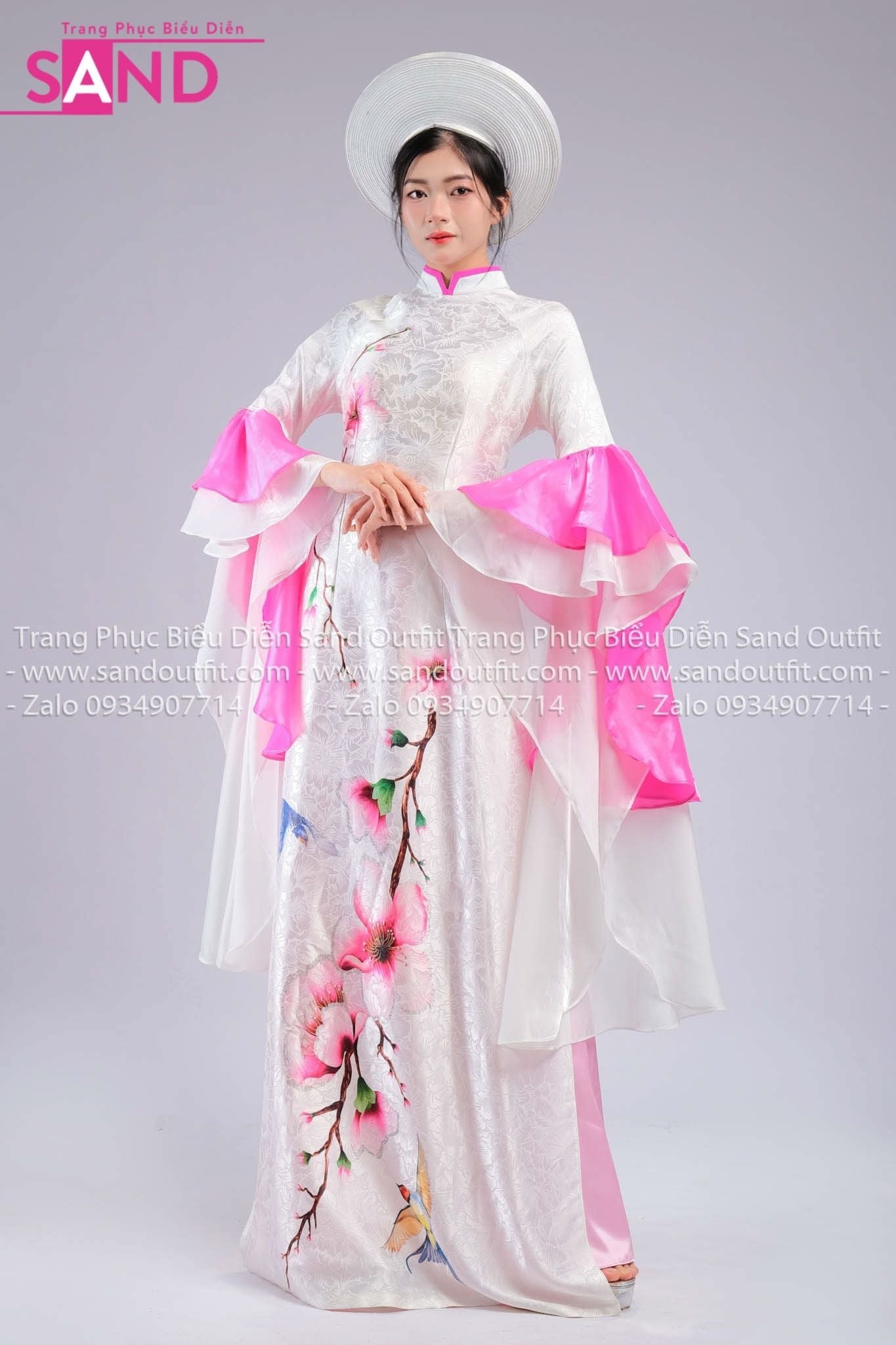 Áo Dài Trình Diễn & Áo Dài Cưới Hỏi