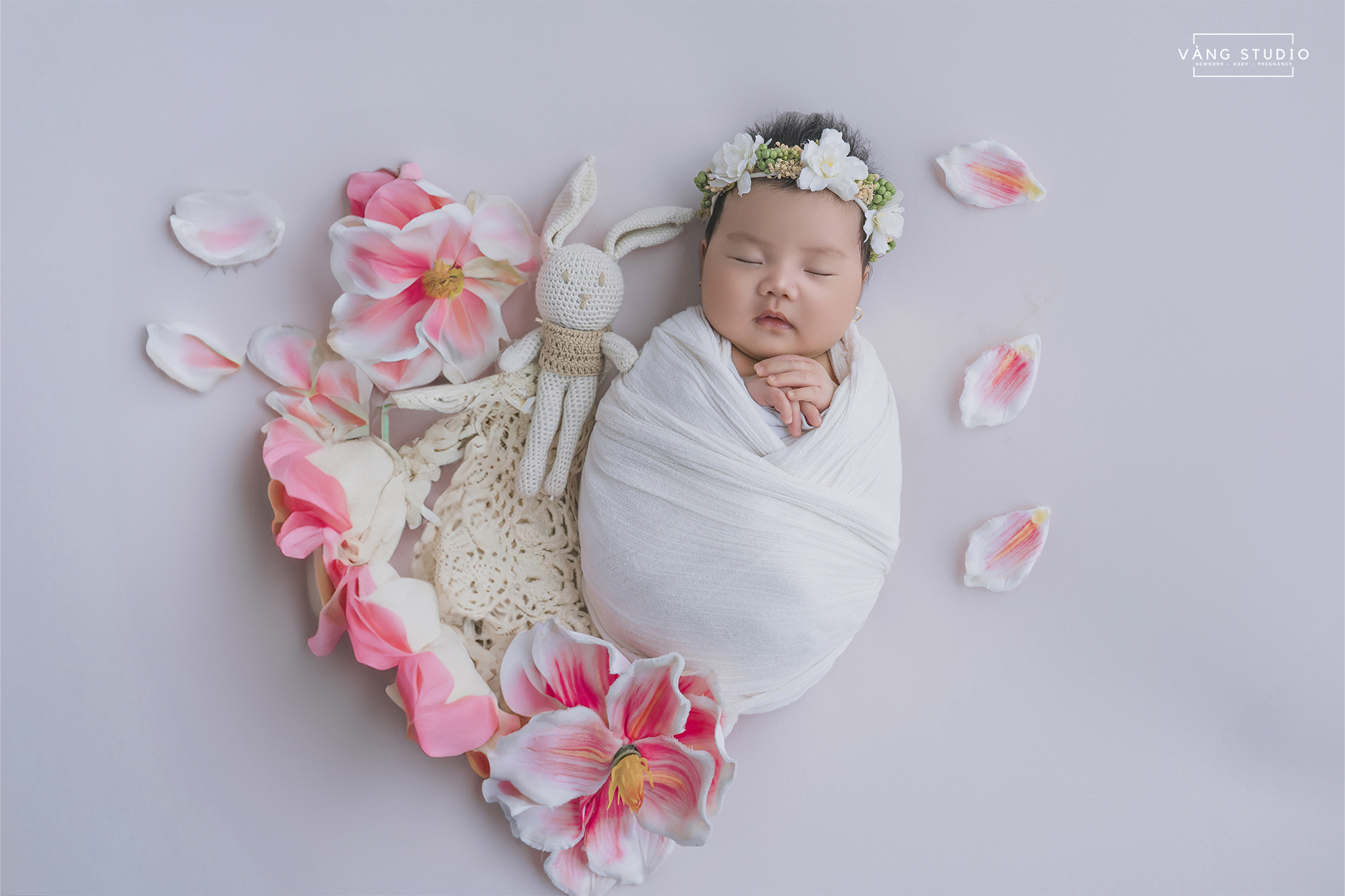Chụp ảnh Newborn