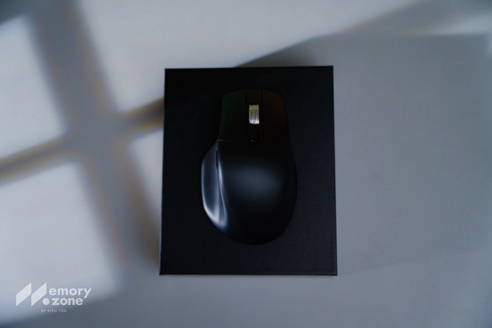 Trên tay Keychron M6