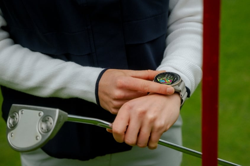 Garmin Golf Approach S72