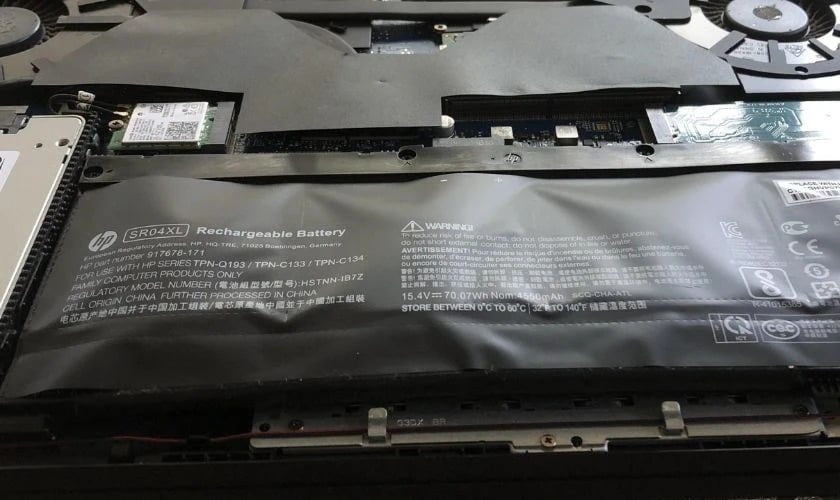 Nguyên nhân laptop bật lên rồi tự tắt