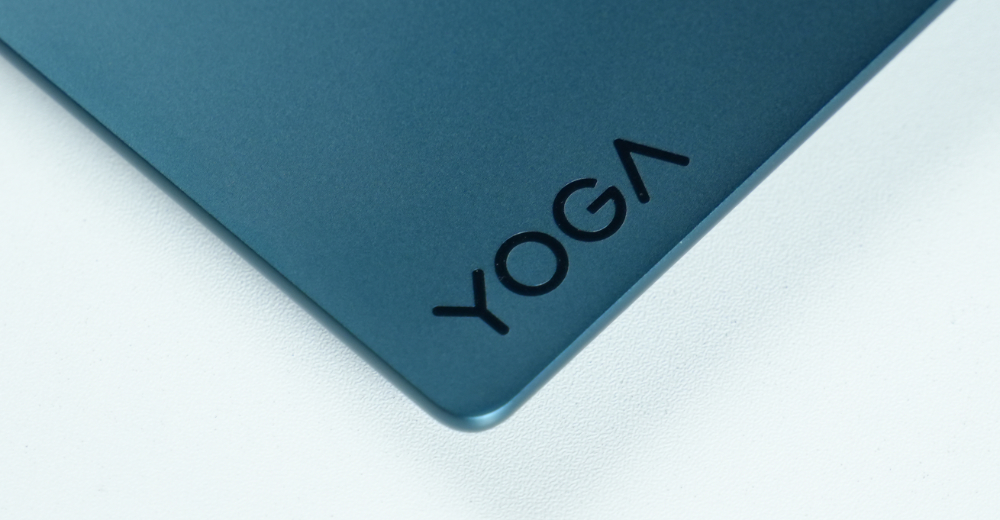 Thiết kế Yoga siêu mỏng nhẹ, màu Tidal Teal đầy cá tính