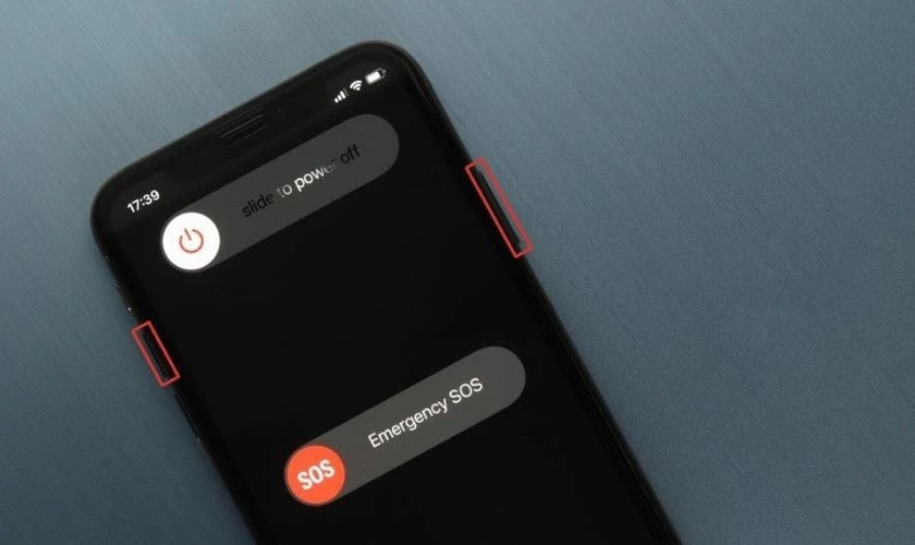 Khởi động lại iPhone khi Face ID bị tắt