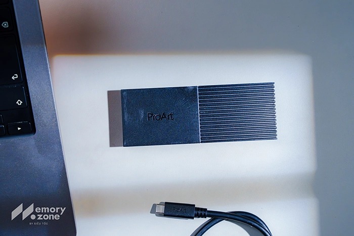 Trên tay Box SSD di động ASUS ProArt PA40SU