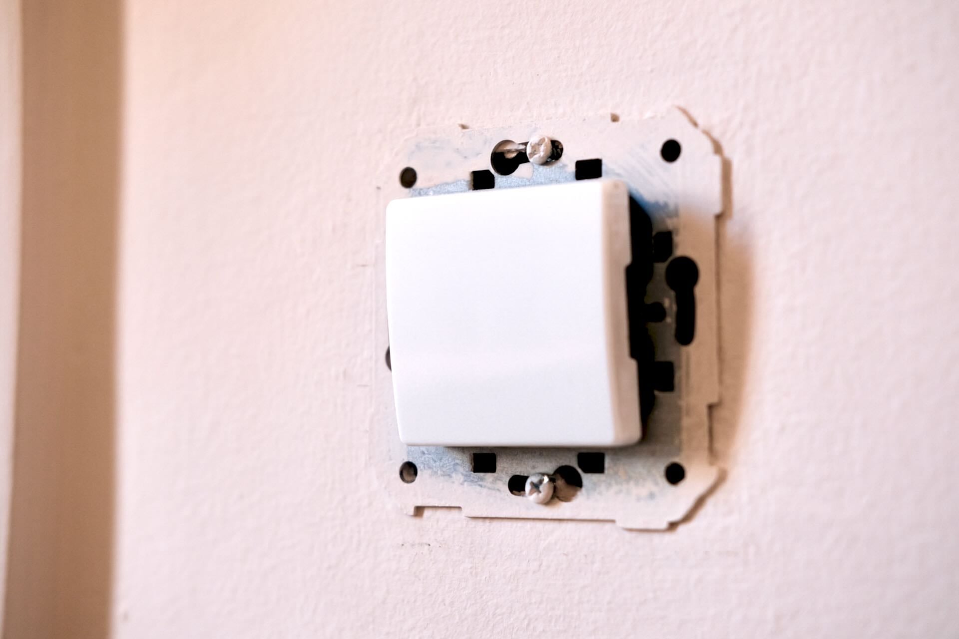 Changing a Light Fitting/Switch