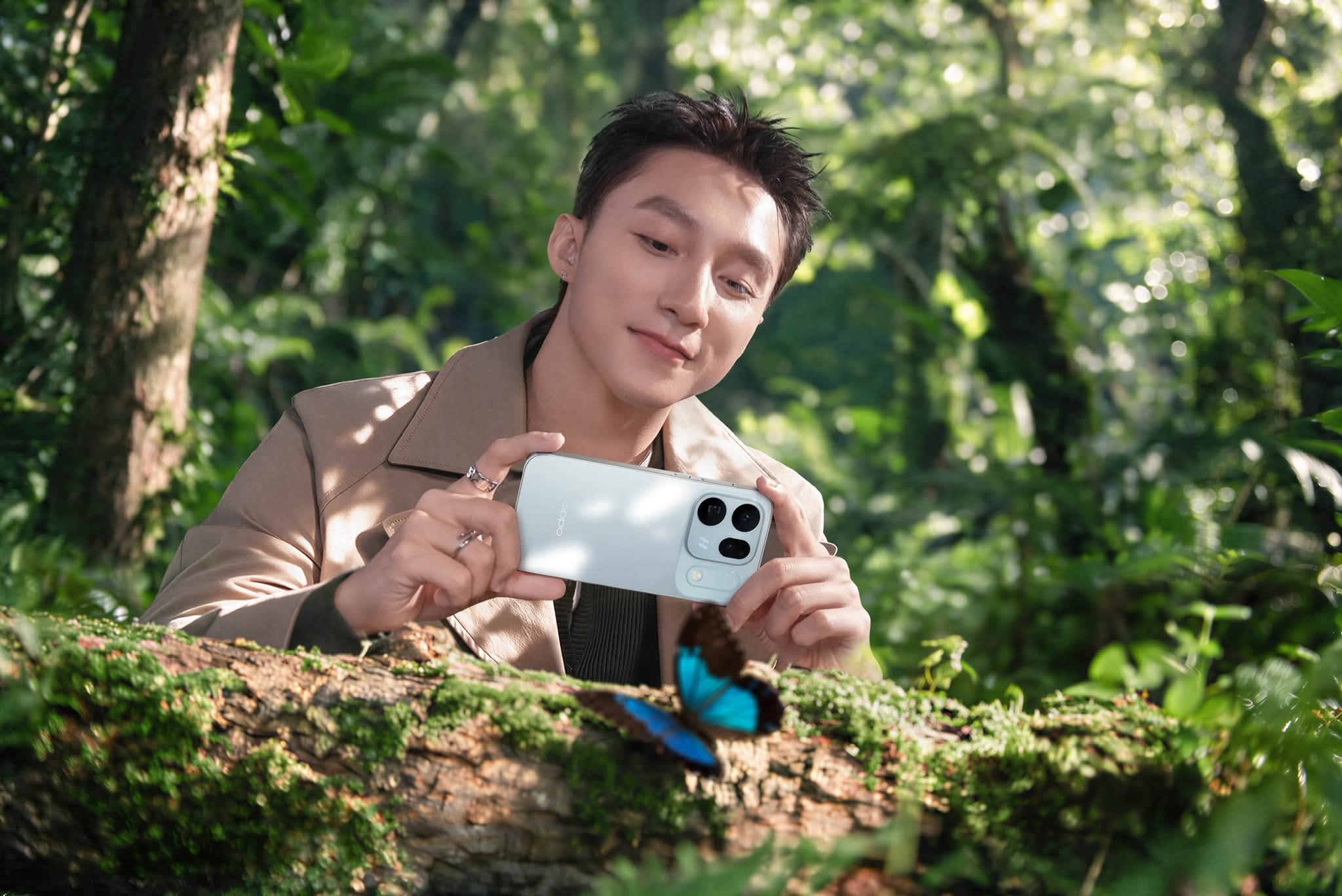 Sơn Tùng MTP trên tay OPPO Find X10 series