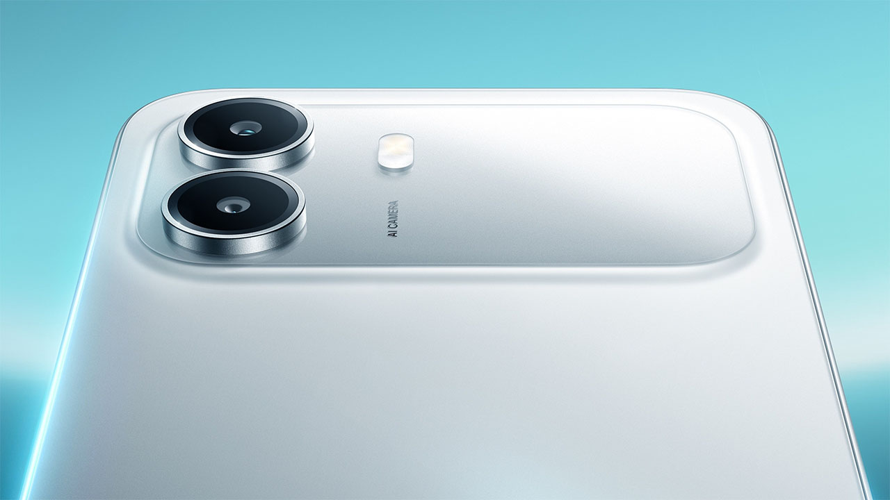 realme C01 sở hữu camera sau 8 MP và camera trước 5 MP.