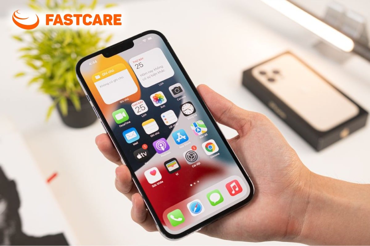 Minh họa kiểm tra pin camera kết nối và trạng thái khóa của iPhone cũ