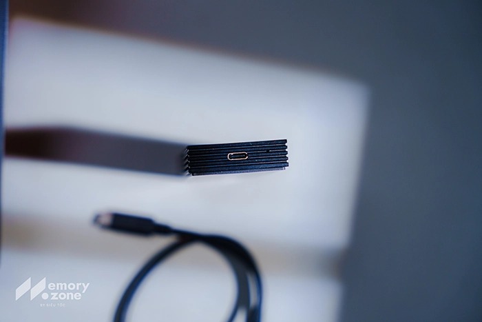 Trên tay Box SSD di động ASUS ProArt PA40SU