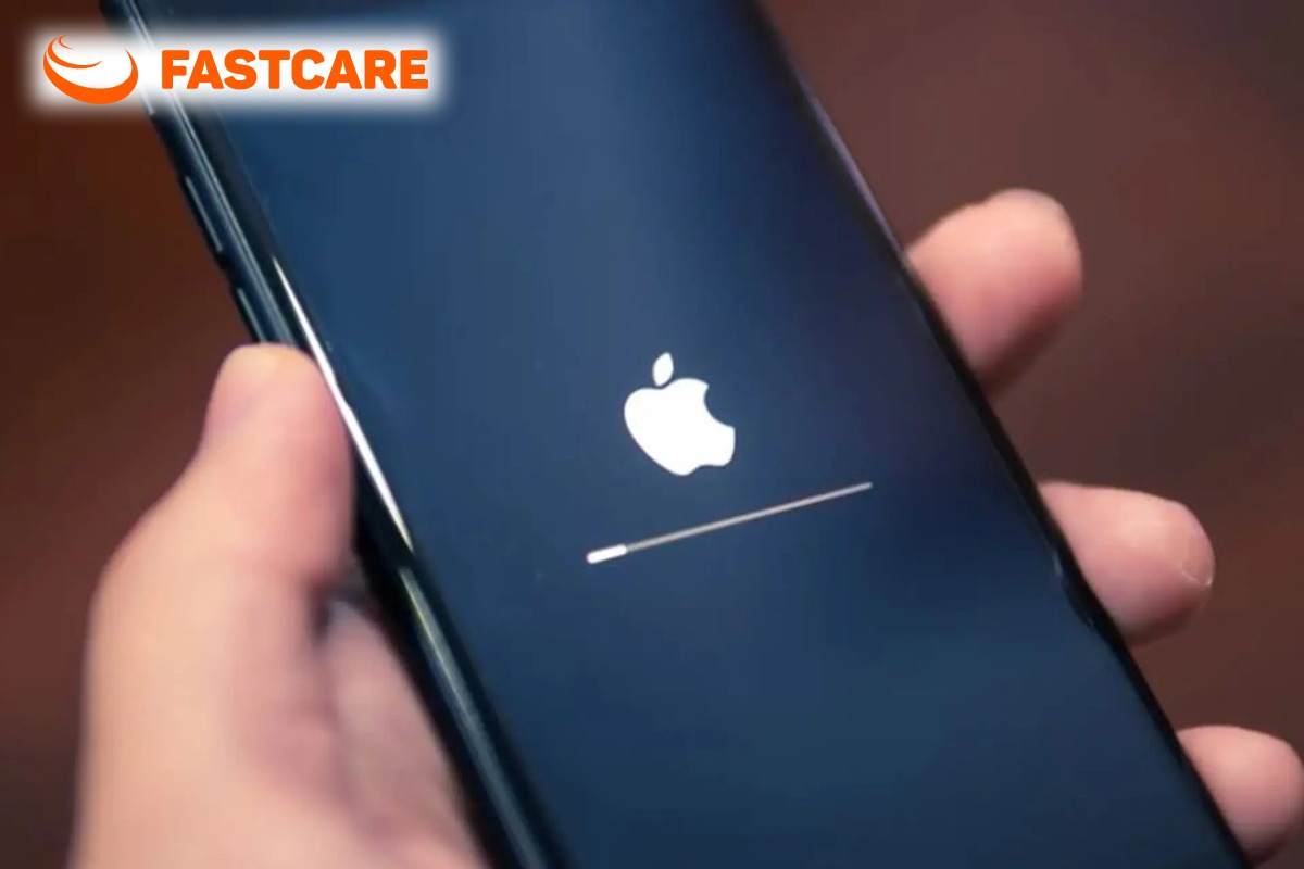Minh họa phân biệt thao tác Cập nhật và Khôi phục iPhone