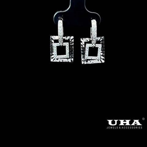 UHA Jewelry - Bông tai vàng
