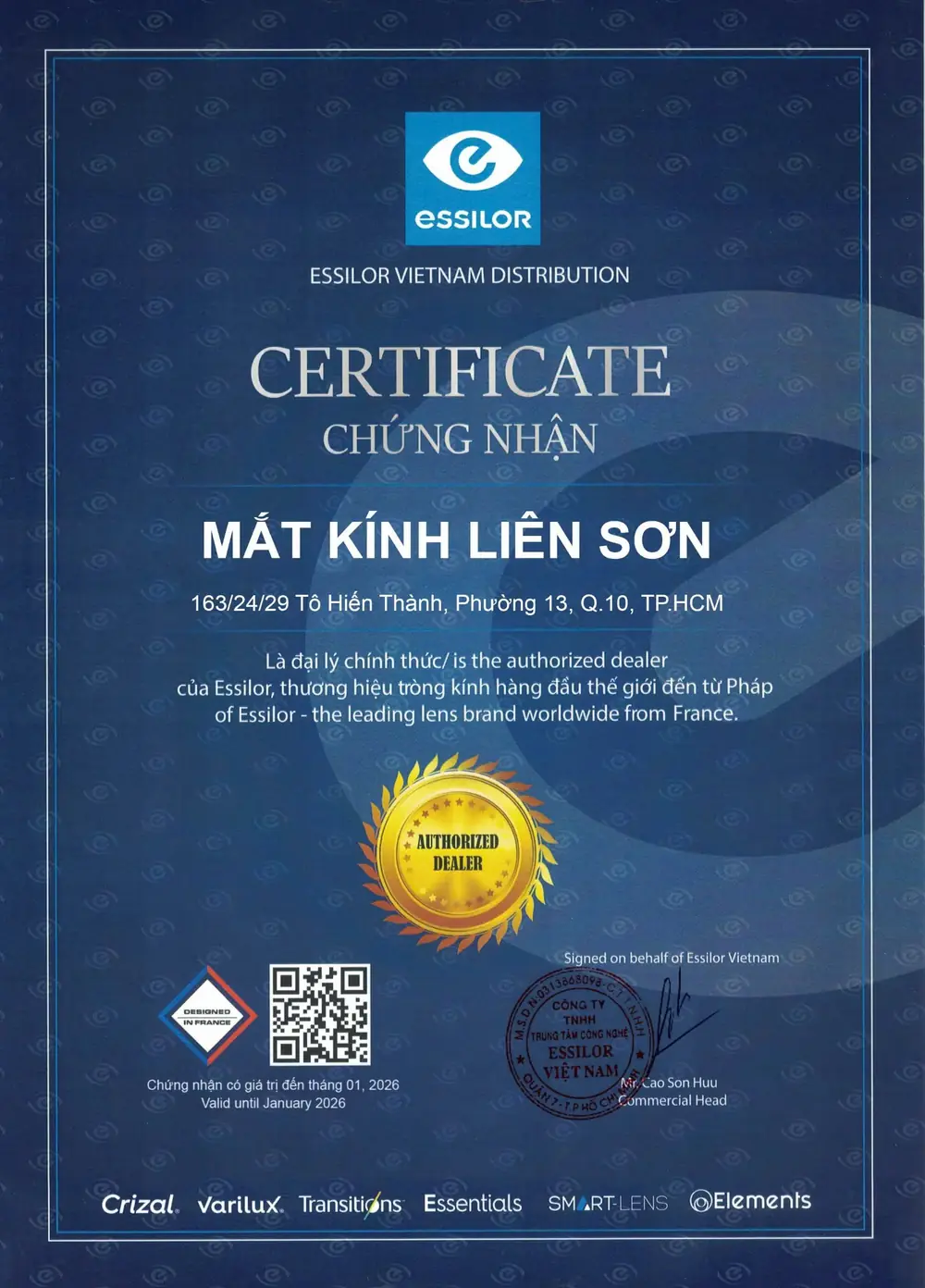 Chứng nhận Mắt Kính Liên Sơn là đối tác tròng kính Essilor chính thức