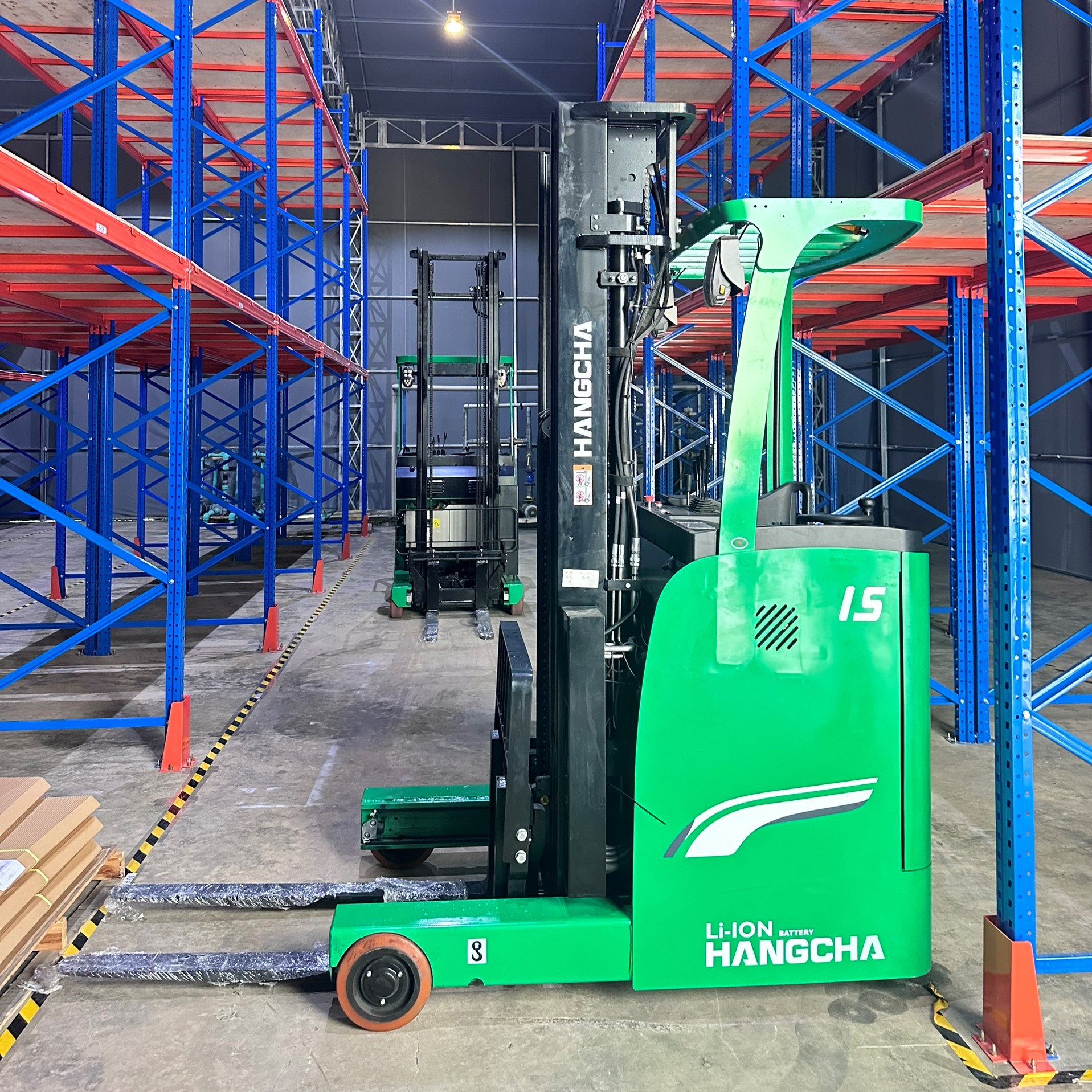 Xe nâng điện Lithium Reach Truck Hangcha