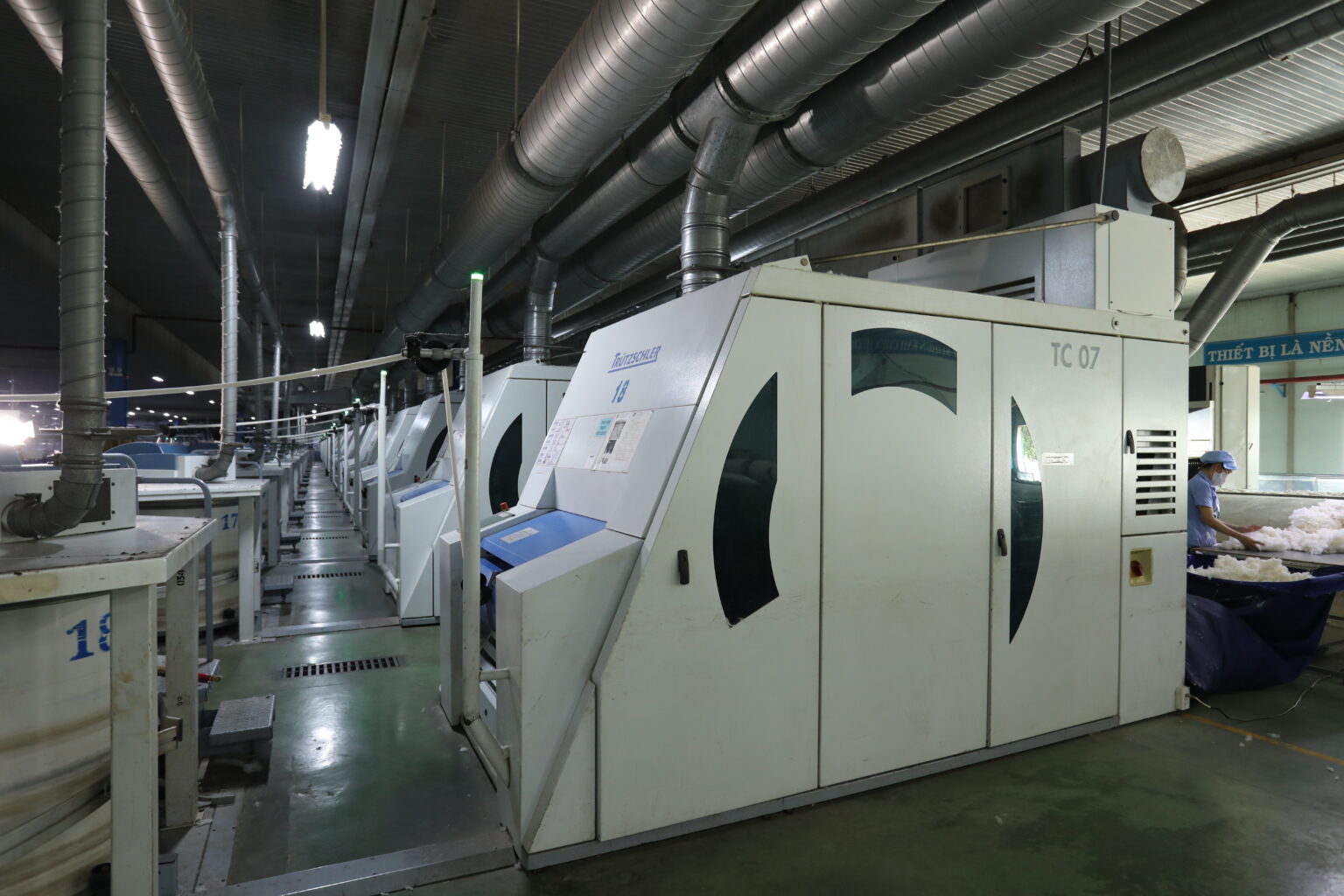 Dịch vụ xuất nhập khẩu, vận chuyển giao nhận hàng hóa