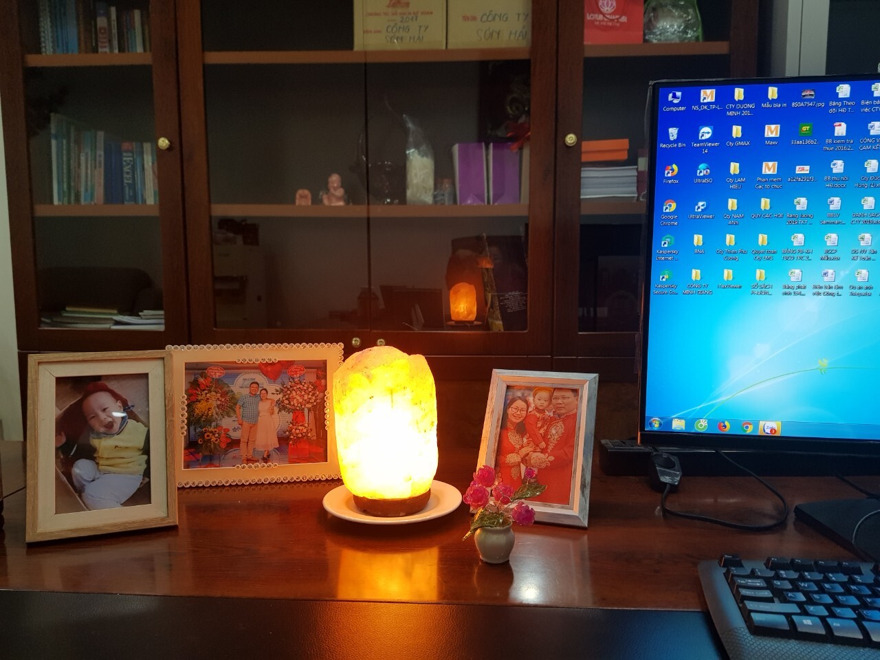 Đèn đá muối tự nhiên, đá muối himalaya