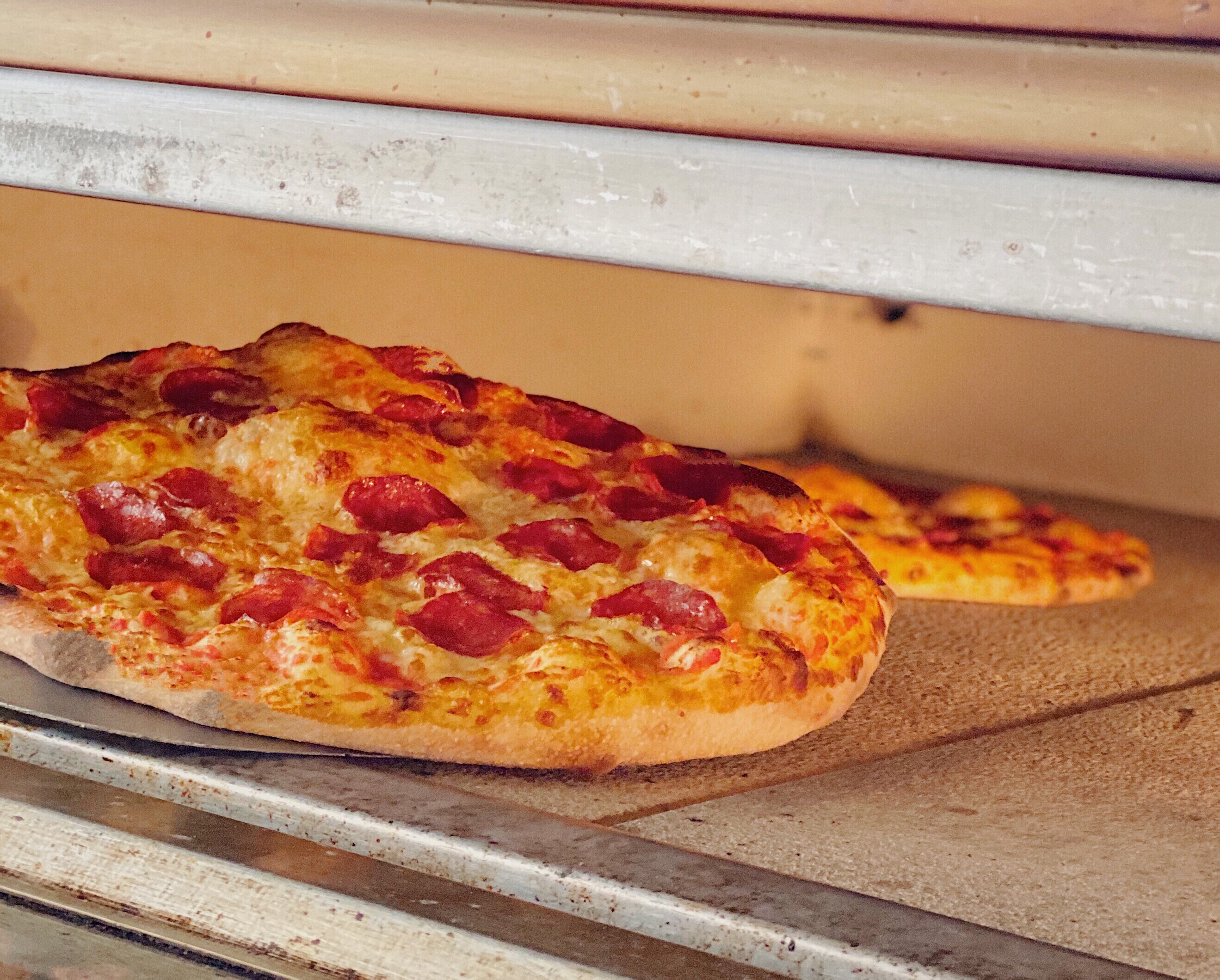 Miếng pizza & cái chảo