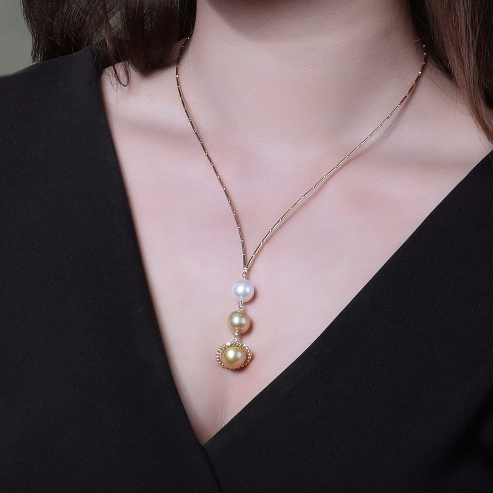 Silver and gold pearl necklace