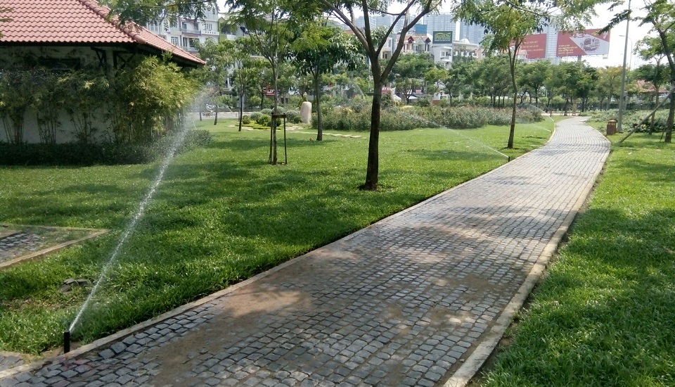 Hệ thống tưới tự động công viên cầu Sài Gòn