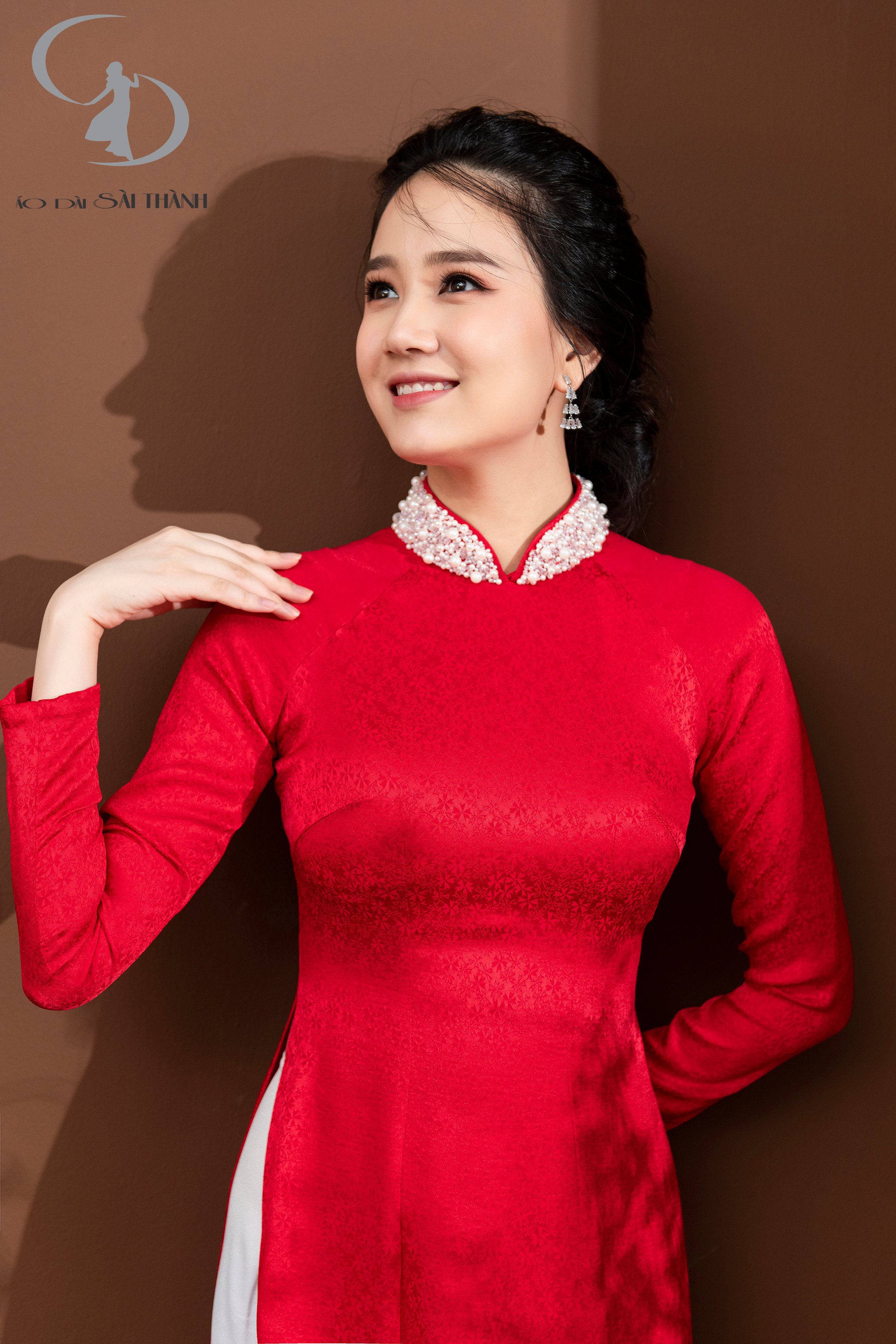 Dẫn đầu xu hướng thời trang áo dài, Áo dài Sài Thành tự hào là một trong só những cửa hàng cung cấp dịch vụ may, bán, cho thuê áo dài chất lượng nhất.