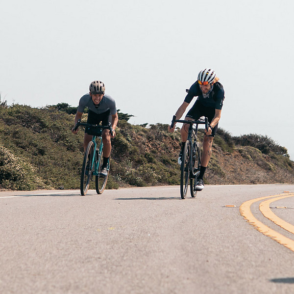 đạp xe thi đấu