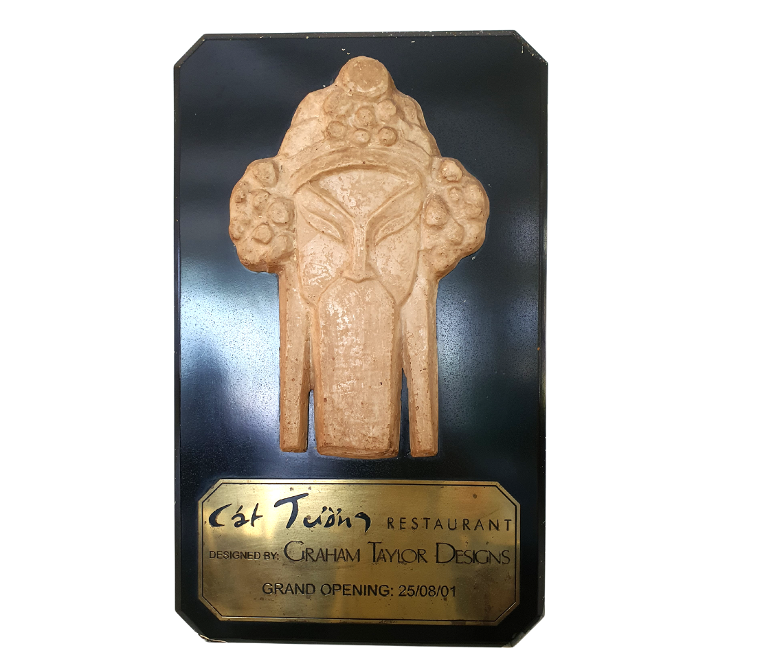 KHÁM PHÁ CÂU CHUYỆN CỦA CÁT TƯỜNG SAVOURY