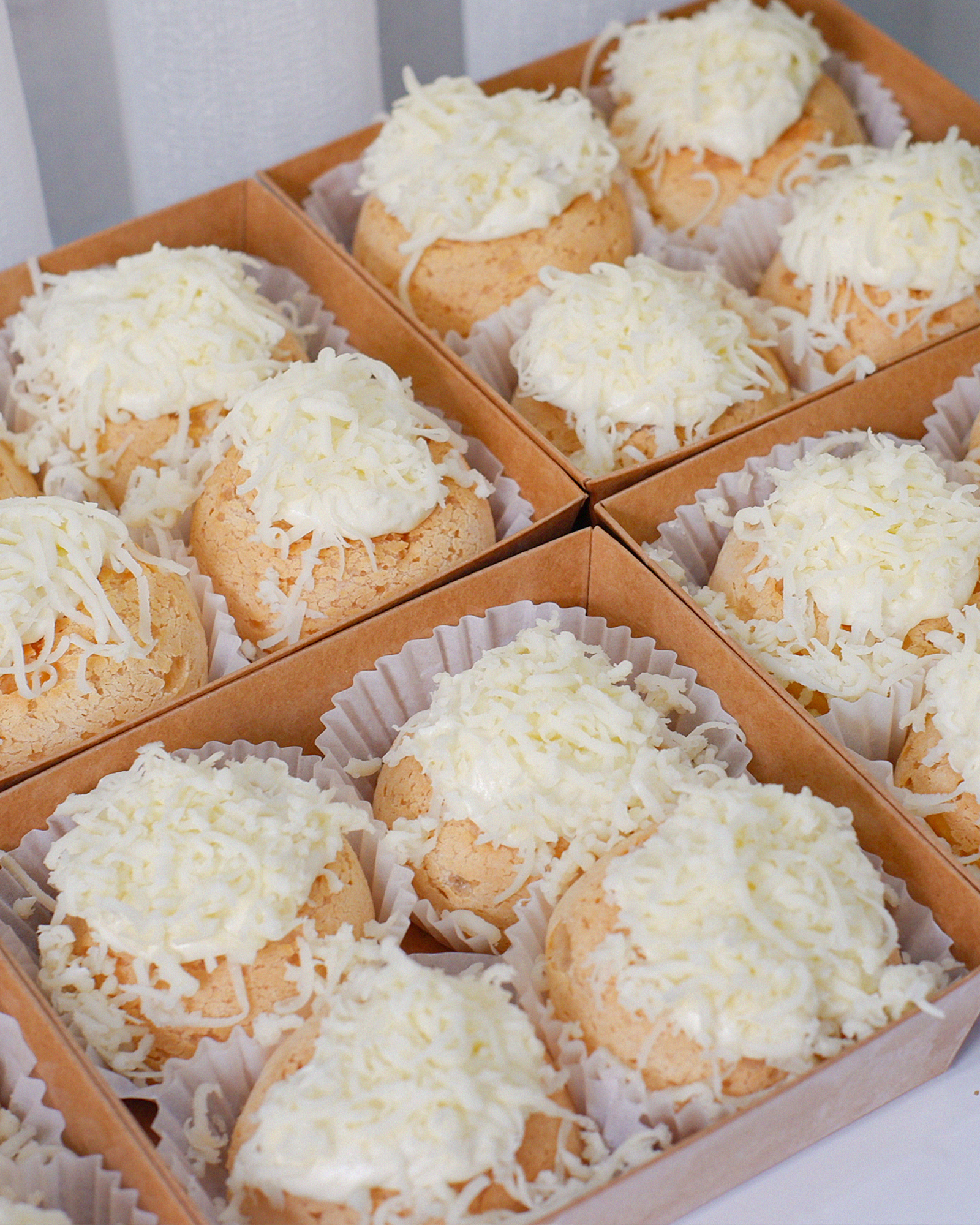 Bánh su sầu riêng