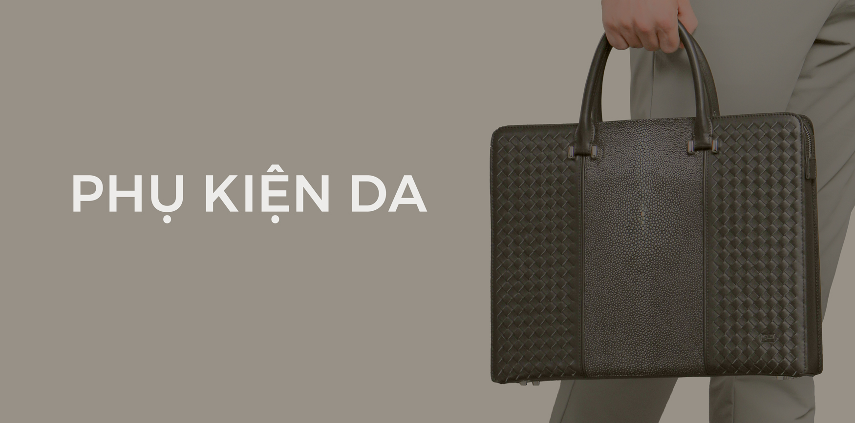 Phụ kiện da Valentino Creations