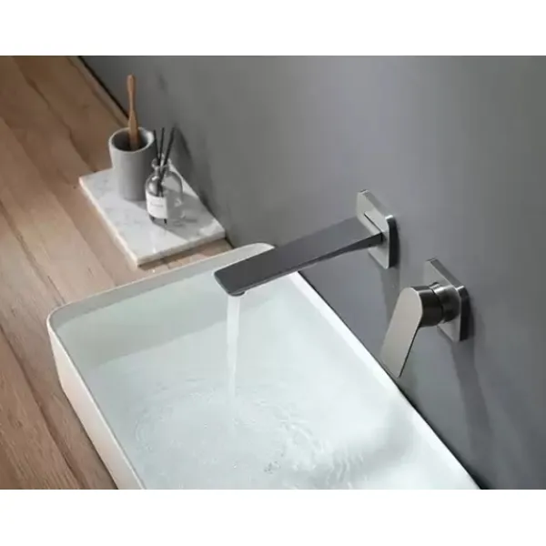 Vòi lavabo gắn tường