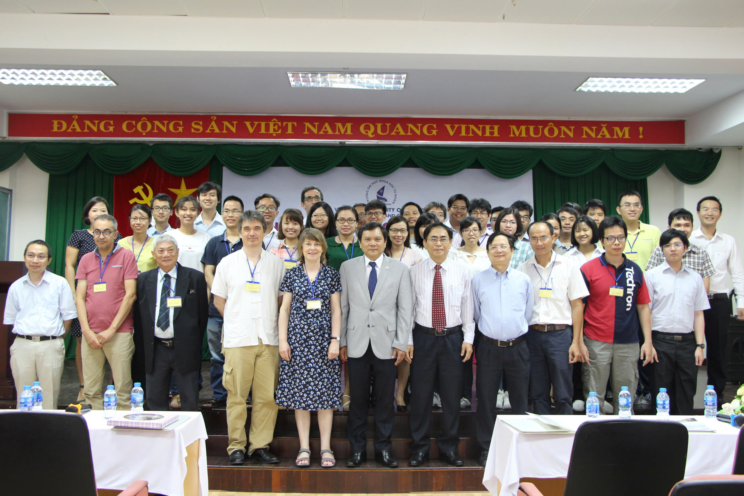 A collection of memorable photos from the Vietnamese–French Conference in Applied Mathematics held in 2018