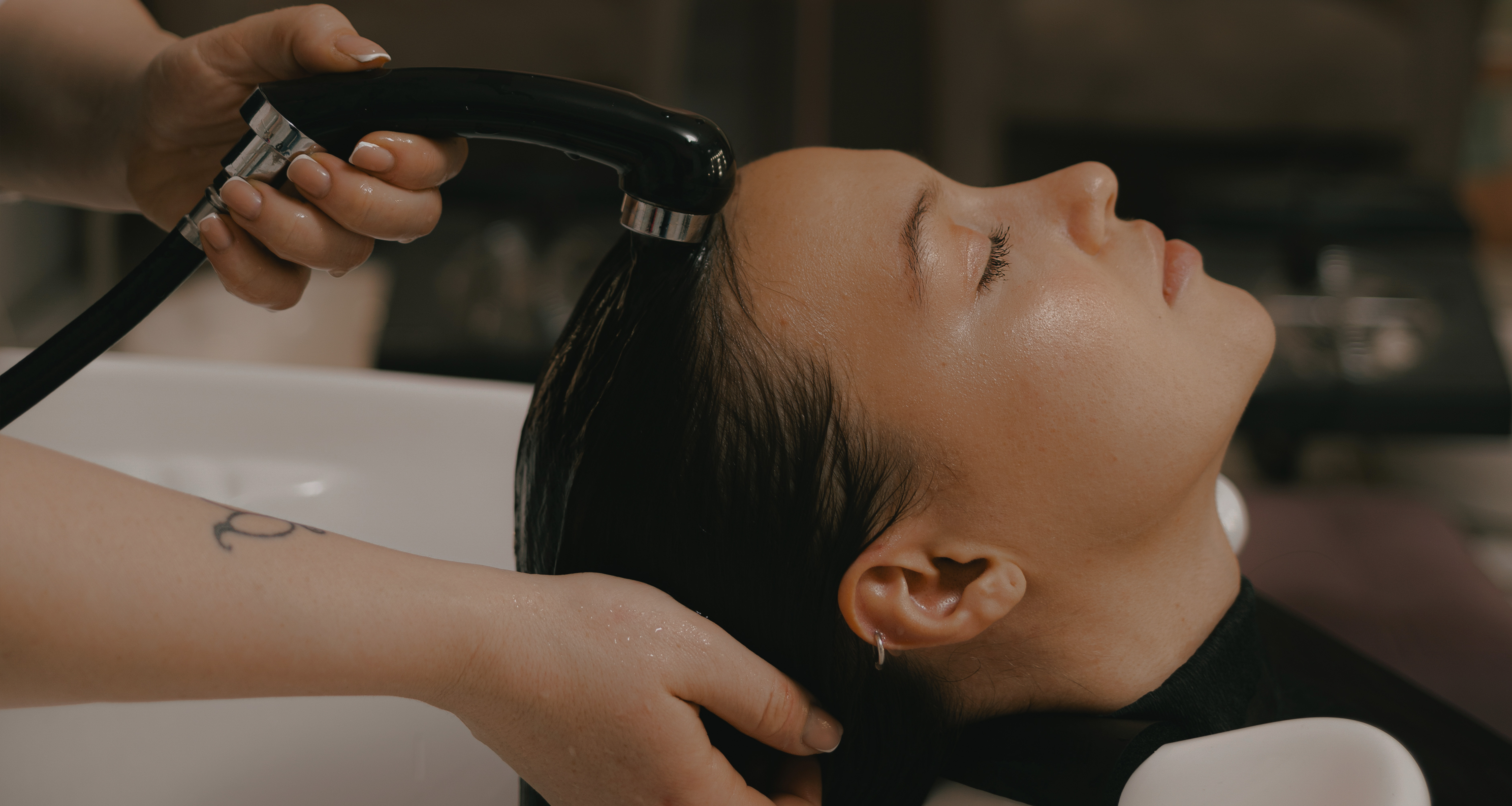 Nourishing Hair Wash - In Himalayan pink salt room