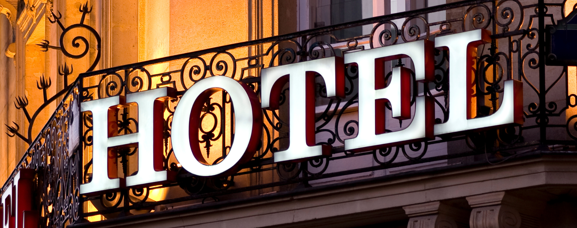 chăn ga gối khách sạn