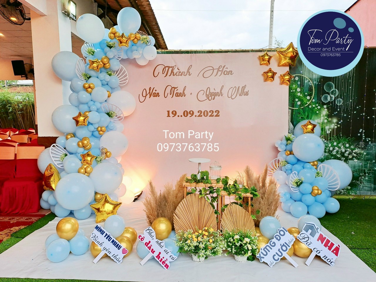 TRANG TRÍ TIỆC CƯỚI VỚI TÔNG MÀU XANH DƯƠNG
