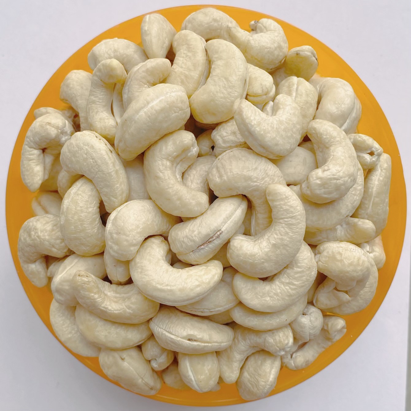 Whole Raw Cashew 180 - WW180