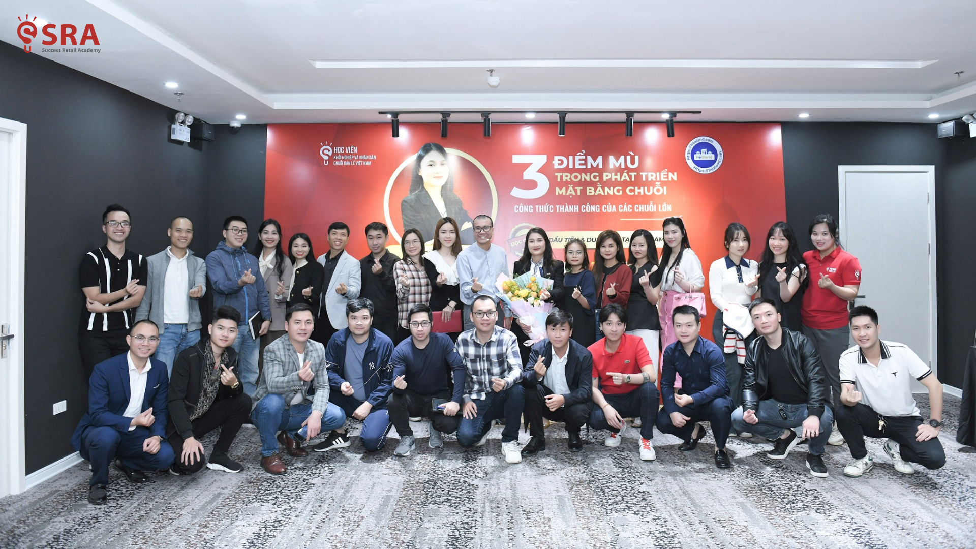 SRA - TRƯỜNG DOANH NHÂN BÁN LẺ VÀ NHƯỢNG QUYỀN VIỆT NAM-gallery