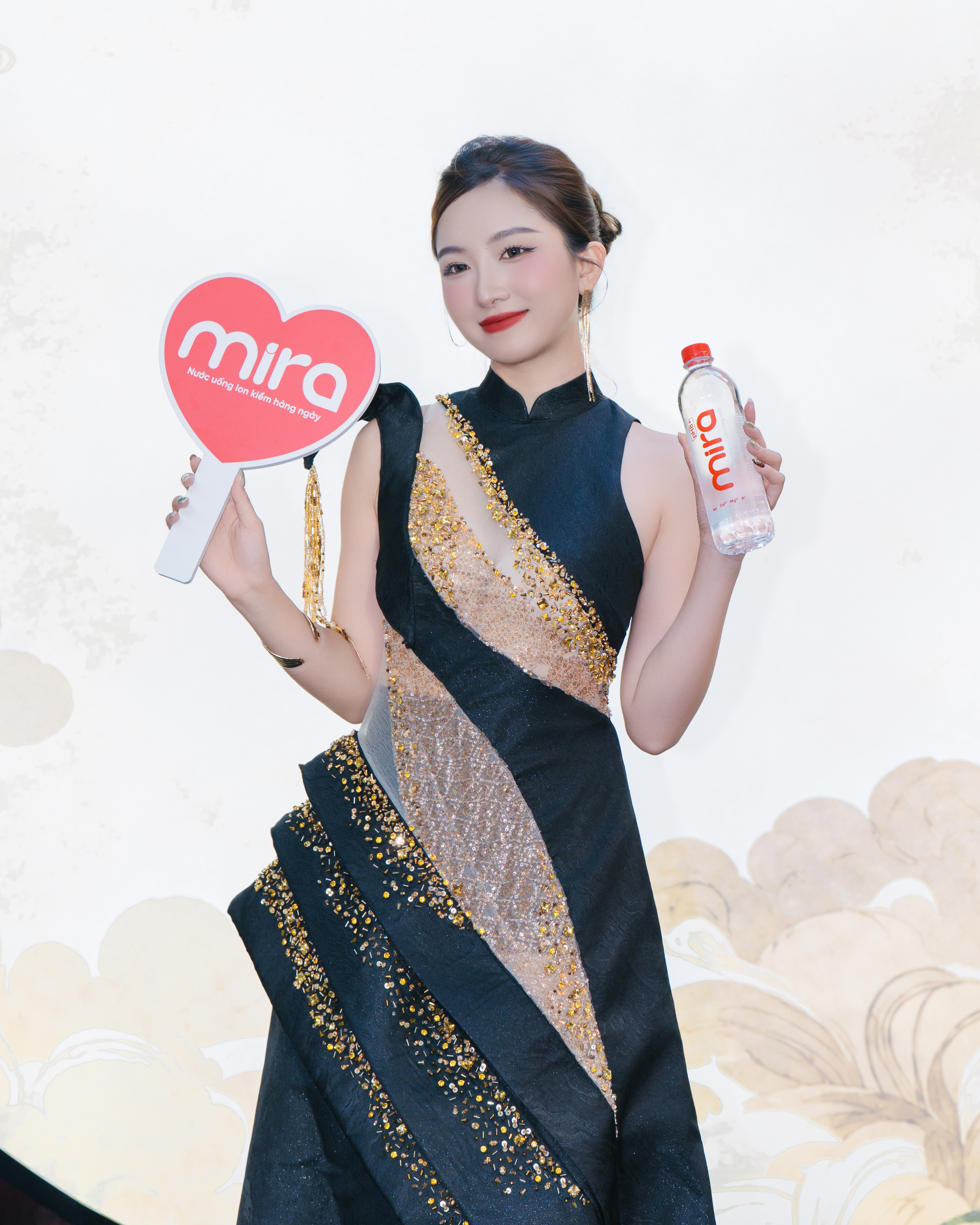 Hoạt động văn hóa nghệ thuật cùng Mira