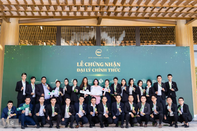 ĐỒNG PHỤC DOANH NGHIỆP