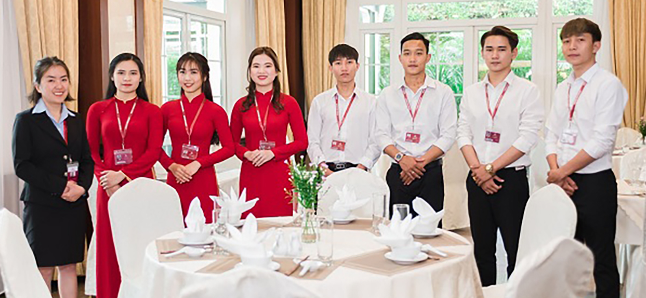 ĐỒNG PHỤC NHÀ HÀNG - KHÁCH SẠN