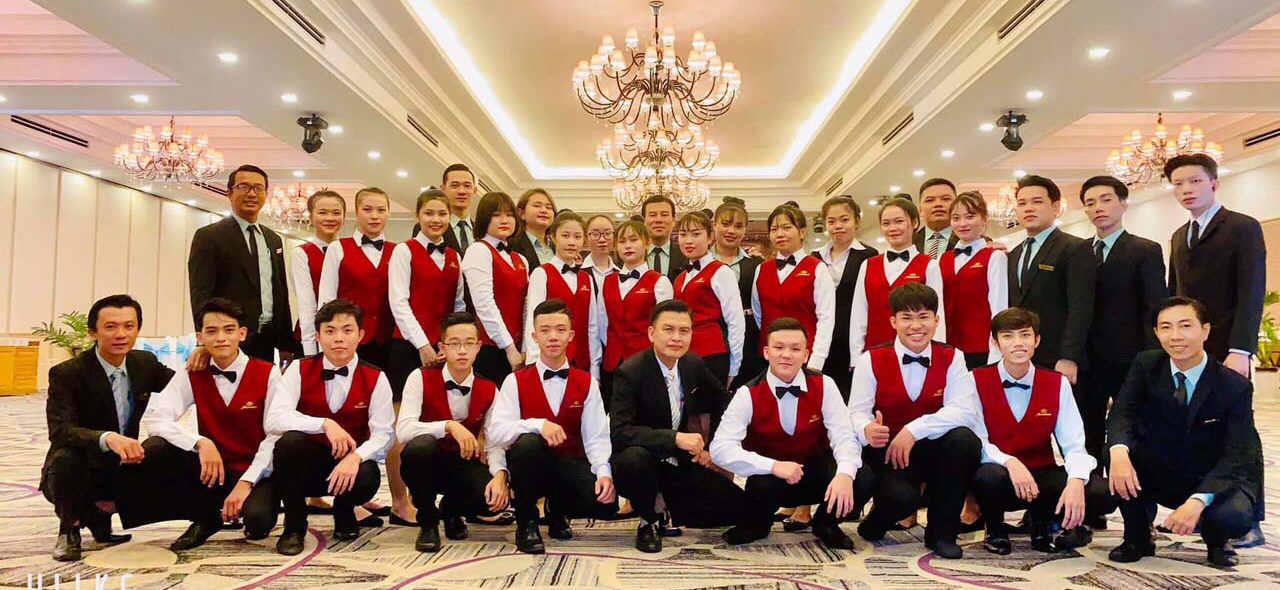 ĐỒNG PHỤC NHÀ HÀNG - KHÁCH SẠN