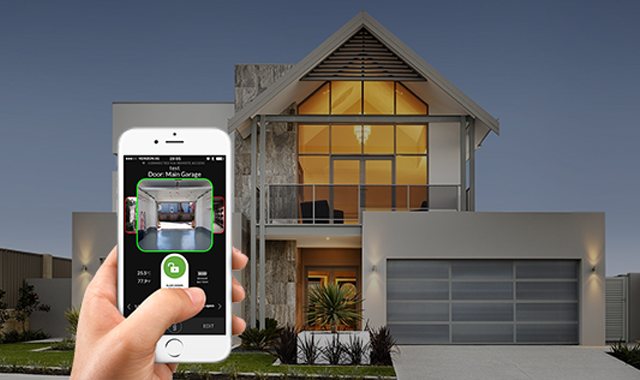 Điều khiển cửa cuốn qua điện thoại thông minh