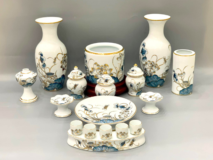 Phụ kiện thờ gốm sứ