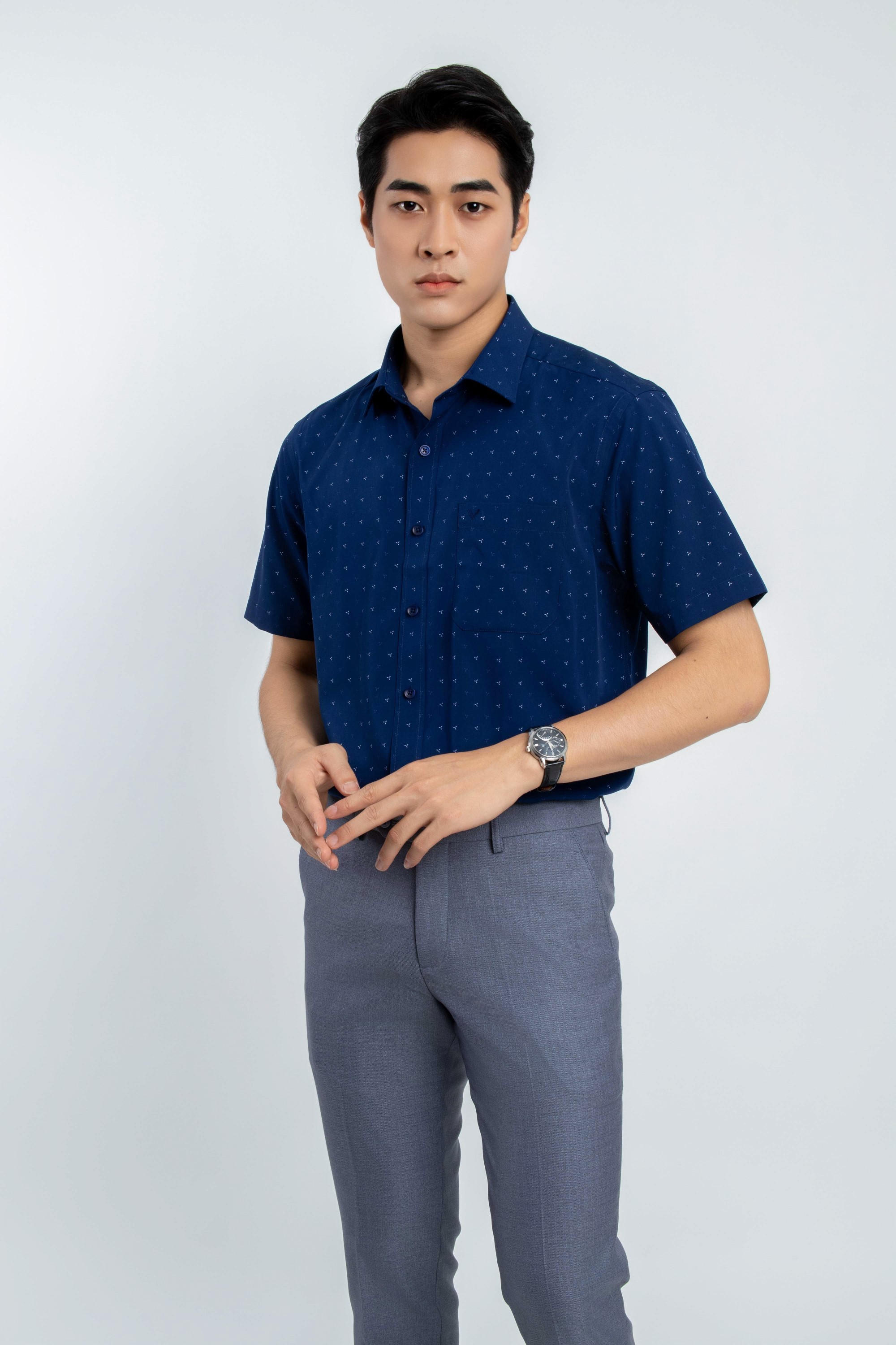 Aktrisa Yuliya Kokryatskaya yalangoch Men erkak bilan jinsiy aloqa qilish uchun ruxsatnoma tolayman.