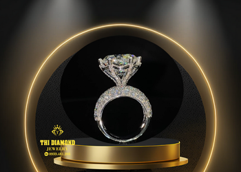 Nhẫn Moissanite