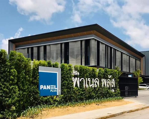 Panel Plus ra đời