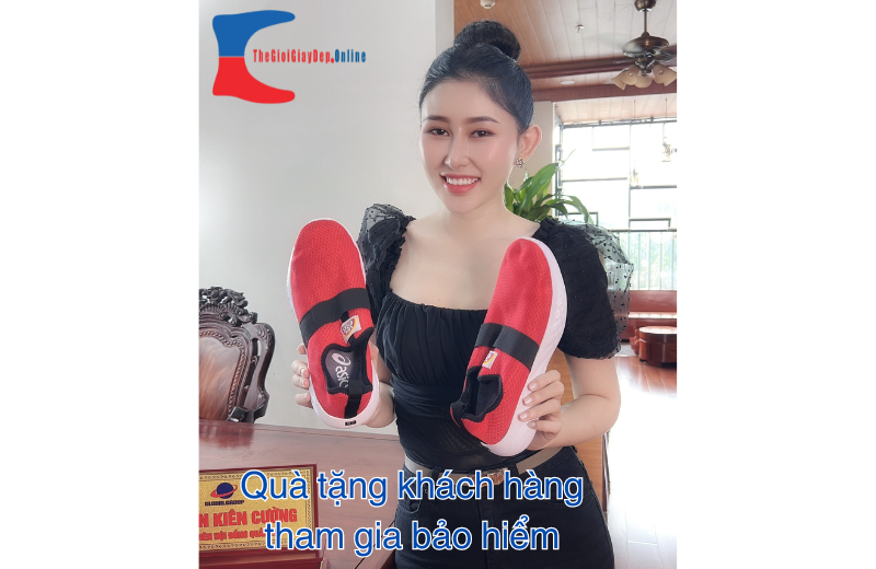 Quà tặng giày dép